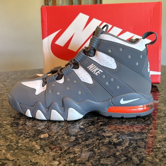 Nike air max max2 cb 94’ EUC 10.5 Gray and White High-Top Sneakers - Picture 6 of 13